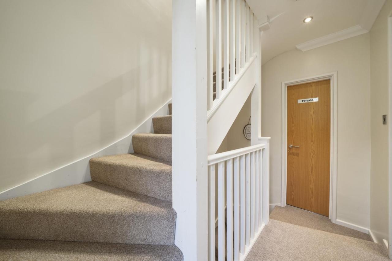 Super Funky Spire View Cottage - Free Gated Parking - Ultra Wifi Canterbury Exterior photo